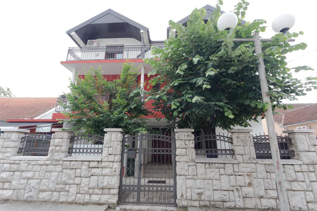 Apartments Erakovic Nikšić Esterno foto